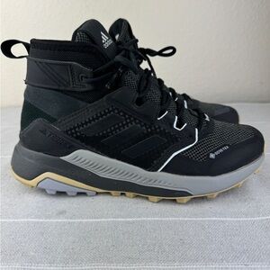 Size 6 Adidas Terrex Trail Maker Mid Boot Gore-Tex